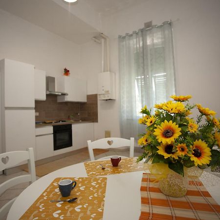 Casa Dea Apartment Livorno Exterior foto